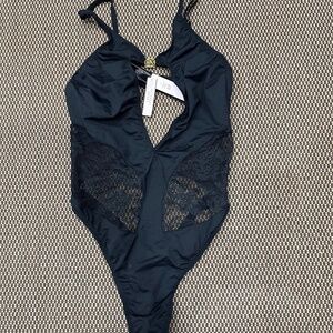 VICTORIA'S SECRET BLACK LACE TEDDY NWT SIZE MEDIUM